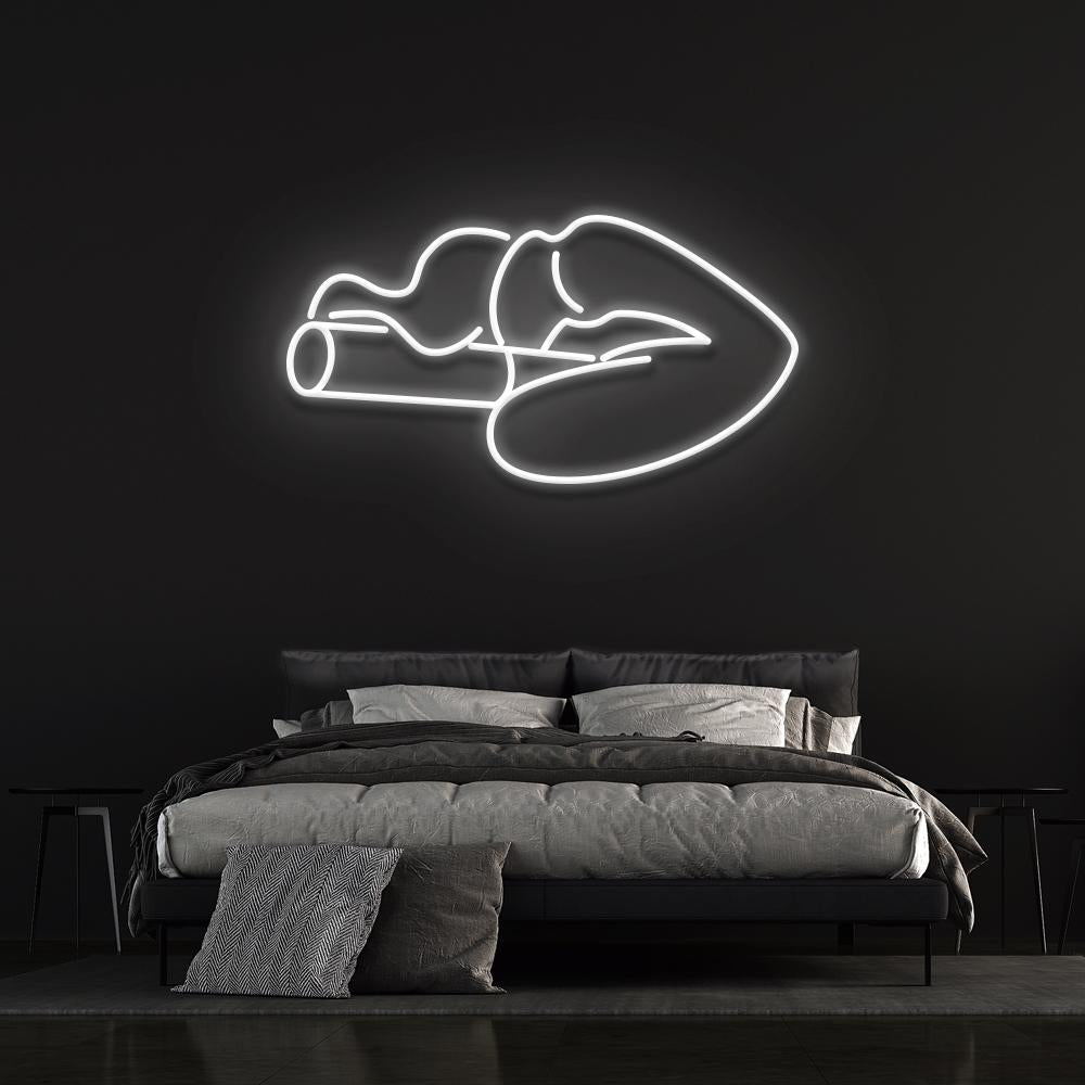 Smoking Lips - LED Neon Sign