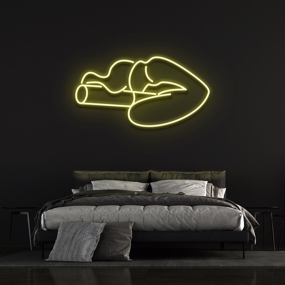 Smoking Lips - LED Neon Sign